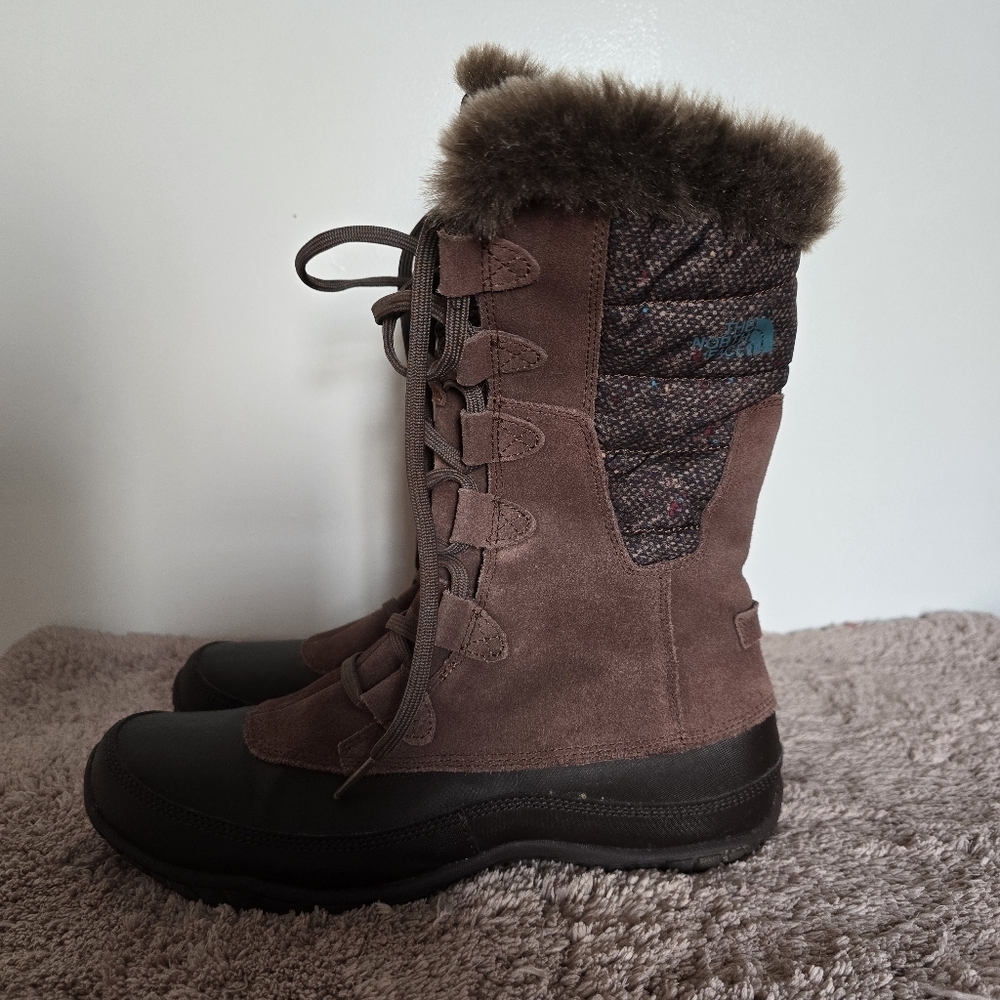 The North Face Brown Winter Boots with Fur Trim and Rubber Sole - Picture 2 of 10